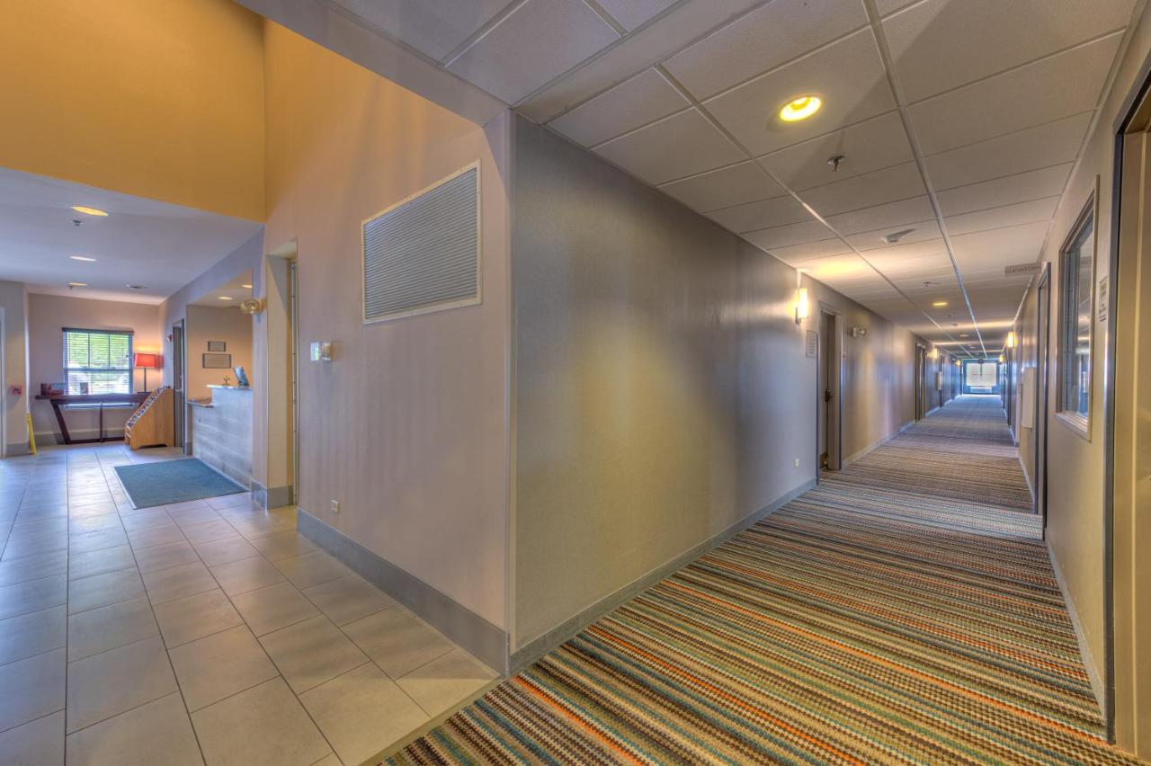 Country Inn & Suites By Radisson, Crystal Lake, Il Exterior photo